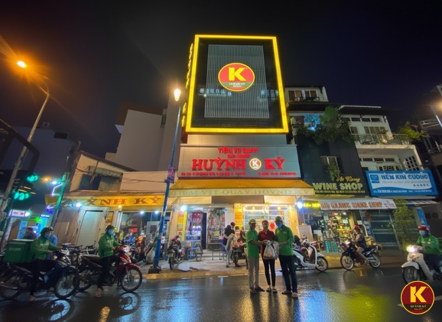 Huỳnh Ký - Địa chỉ mua món quay truyền thống uy tín